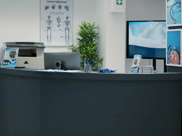 Equipo de recepción y atención al paciente en Planident